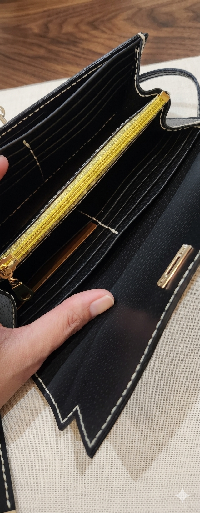 The "Midnight Sovereign" Wallet