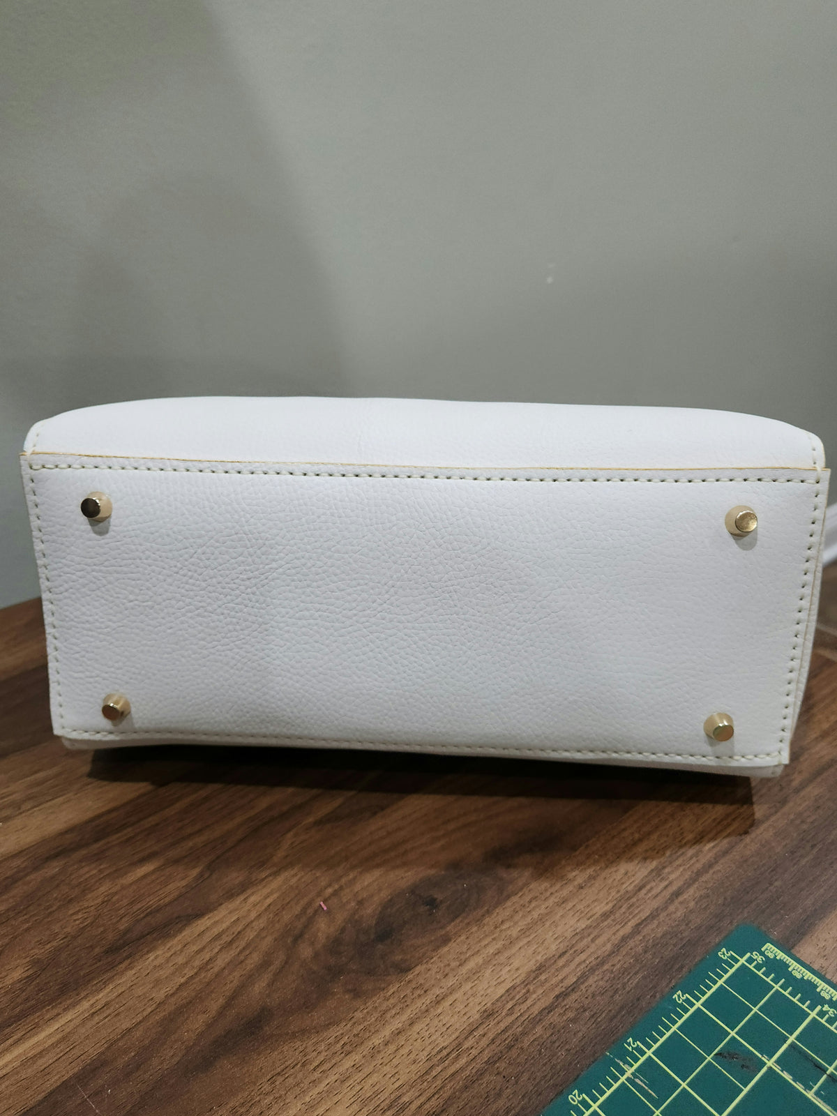 The Sabine in White