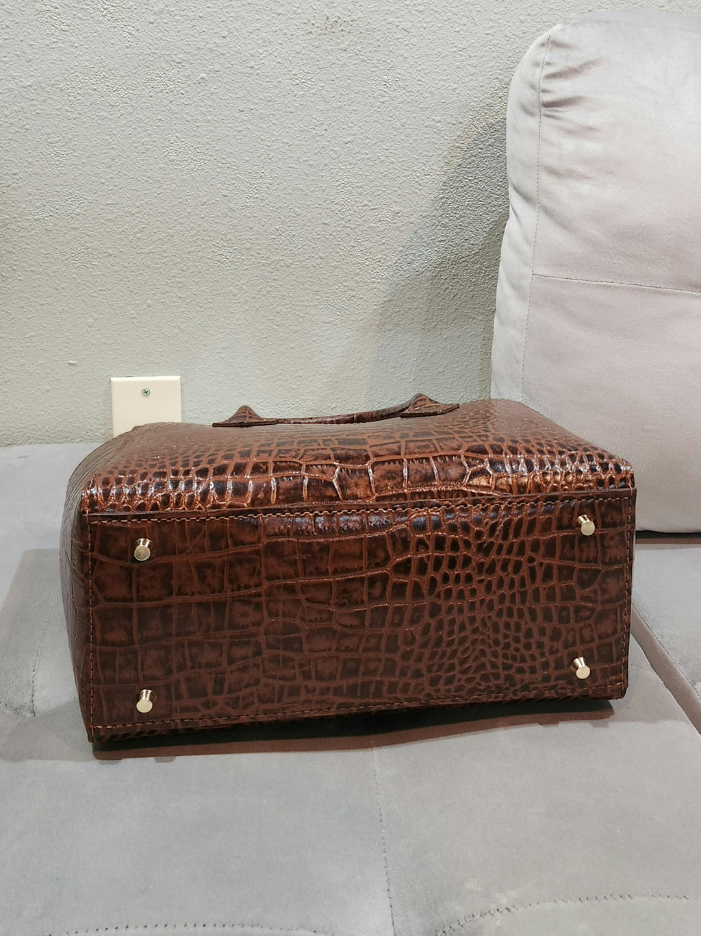 The Sabine In Brown