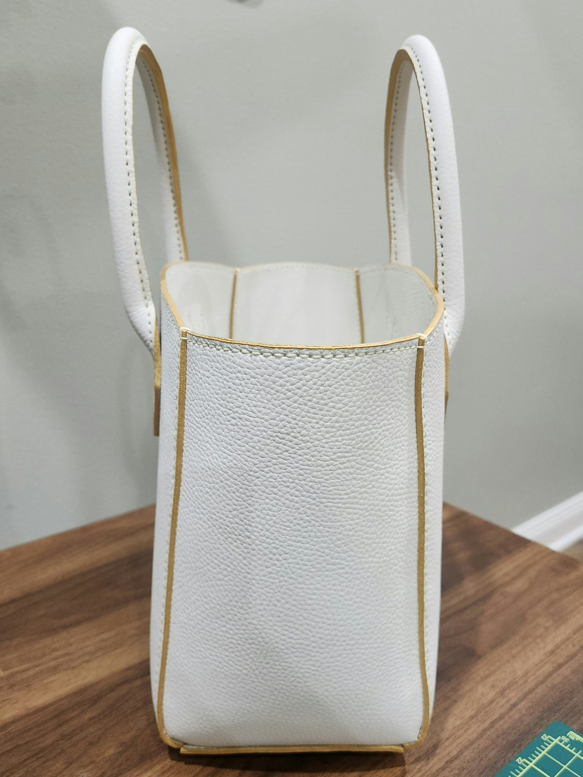 The Sabine in White