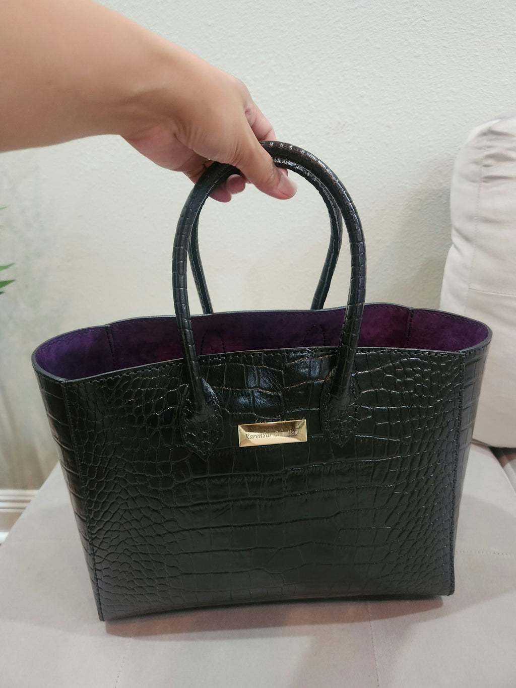 The Sabine in Black