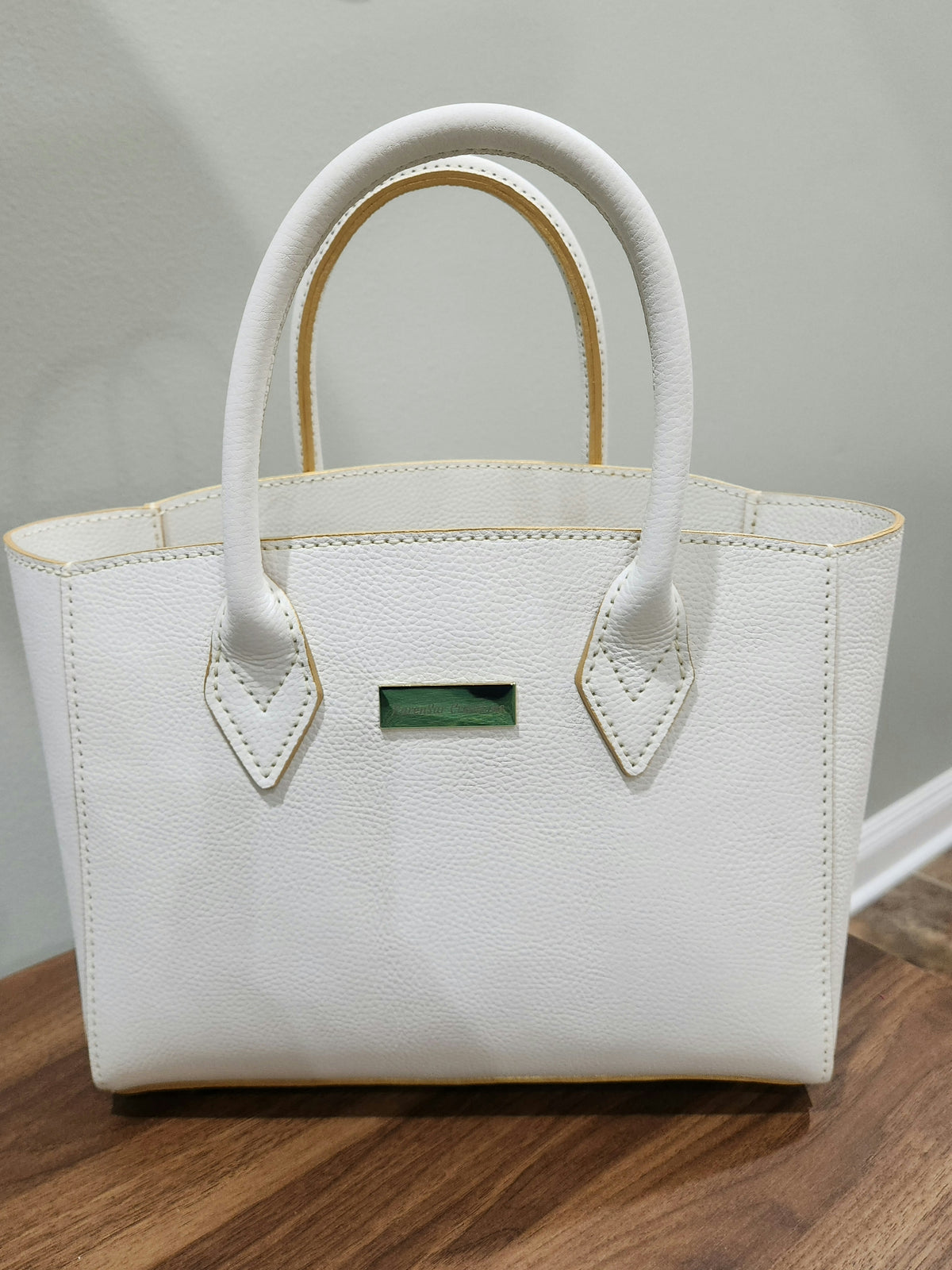 The Sabine in White